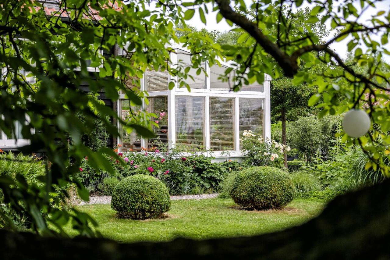 Landhaus Einer Malerin Poseritz エクステリア 写真