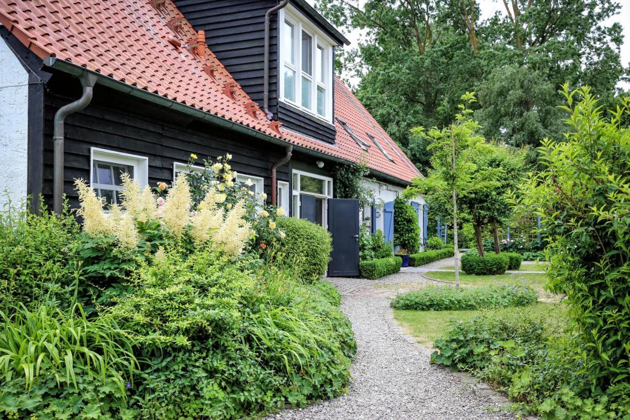 Landhaus Einer Malerin Poseritz エクステリア 写真