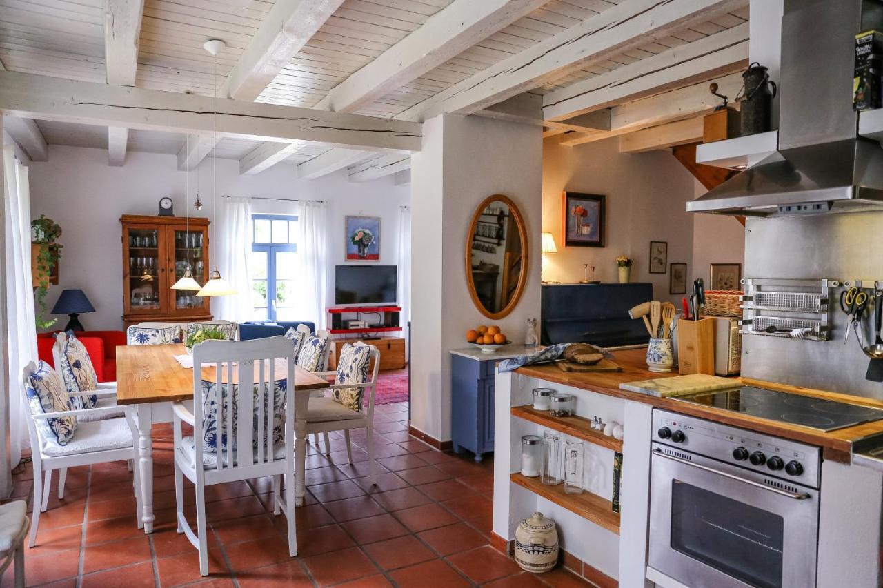 Landhaus Einer Malerin Poseritz 部屋 写真